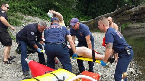 Μαμά θυσιάστηκε για να σώσει τα 2 μικρά παιδιά της που τα παρέσυρε το ποτάμι